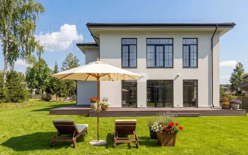 2-этажный коттедж 280 м² с отделкой