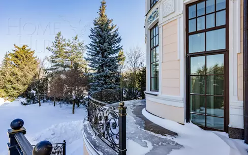 3-этажный коттедж 776 м² с отделкой