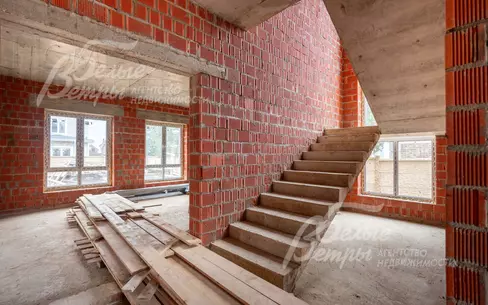 2-этажный коттедж 310 м² без отделки