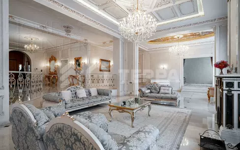 2-этажный коттедж 1 000 м² с отделкой