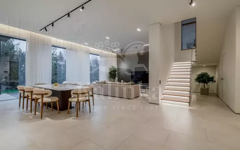 2-этажный коттедж 390.5 м² с отделкой