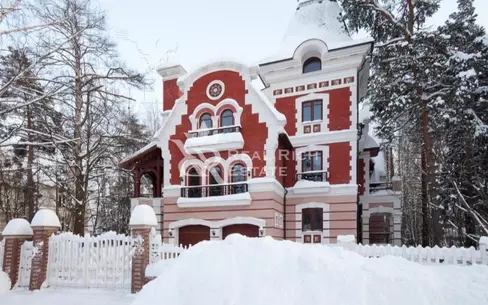 2-этажный коттедж 945 м² с отделкой