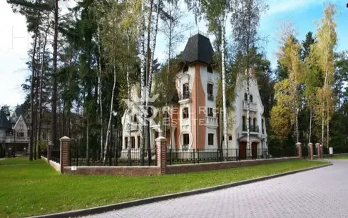 2-этажный коттедж 687 м² с отделкой