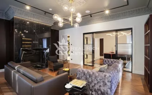 2-этажный коттедж 945 м² с отделкой