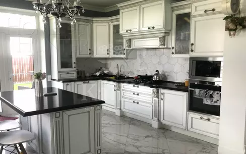 3-этажный коттедж 331 м² с отделкой