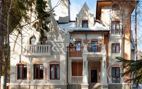 2-этажный коттедж 687 м² с отделкой