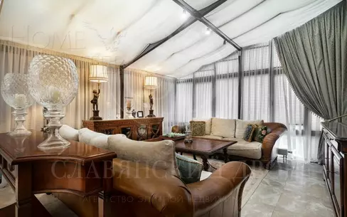 3-этажный коттедж 460 м² с отделкой