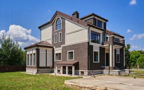 2-этажный коттедж 699 м² без отделки