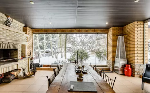 КОТТЕДЖ 1 510 м² с отделкой