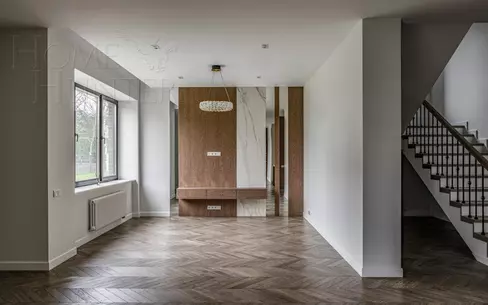 2-этажный коттедж 323 м² с отделкой