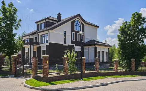 2-этажный коттедж 699 м² без отделки