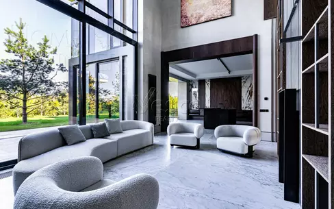 2-этажный коттедж 1 100 м² с отделкой