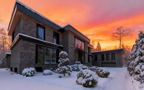 2-этажный коттедж 1 700 м² без отделки