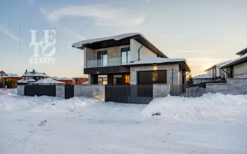 2-этажный коттедж 310 м² с отделкой