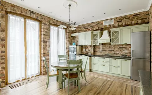 2-комн. кв., 95 м², 4/7 этаж