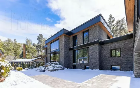 2-этажный коттедж 1 700 м² без отделки