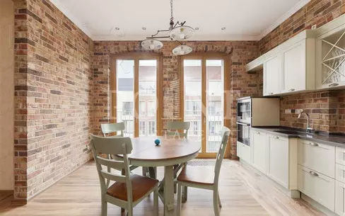 2-КОМН. КВАРТИРА С ОТДЕЛКОЙ 95 М² НА 4 ЭТАЖЕ