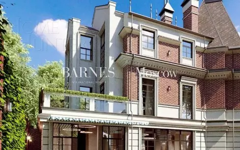 3-этажный таунхаус 600 м² без отделки