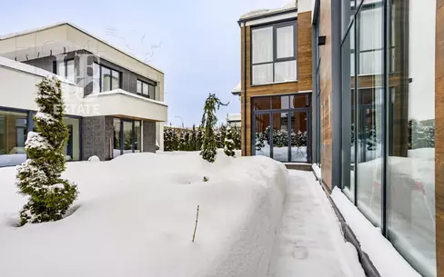 2-этажный коттедж 570 м² с отделкой