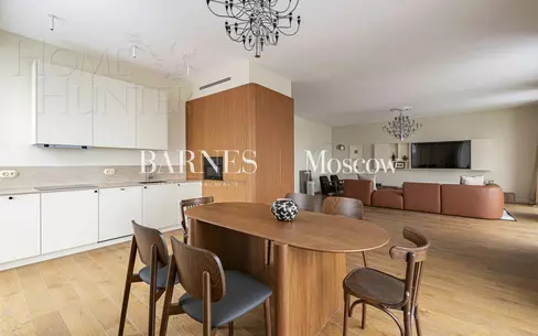 4-КОМН. КВАРТИРА С ОТДЕЛКОЙ 183.6 М² НА 18 ЭТАЖЕ