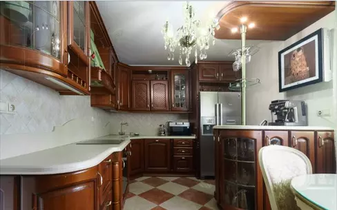 3-этажный коттедж 460 м² с отделкой