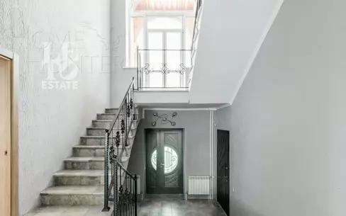 2-этажный коттедж 372 м² с отделкой