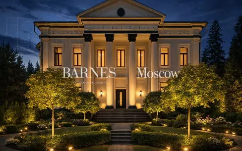 2-этажный коттедж 1 100 м² с отделкой