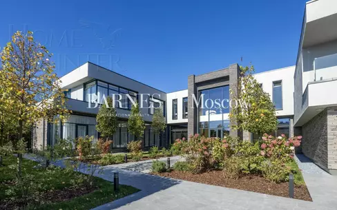 2-этажный коттедж 1 000 м² с отделкой