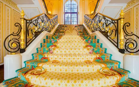 3-этажный коттедж 3 100 м² с отделкой