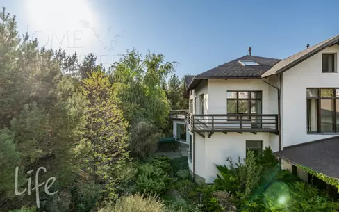 2-этажный коттедж 1 375 м² с отделкой