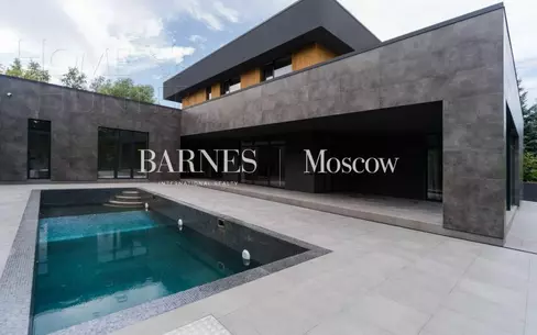 2-этажный коттедж 500 м² с отделкой