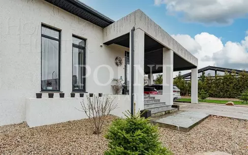 1-этажный коттедж 160 м² с отделкой