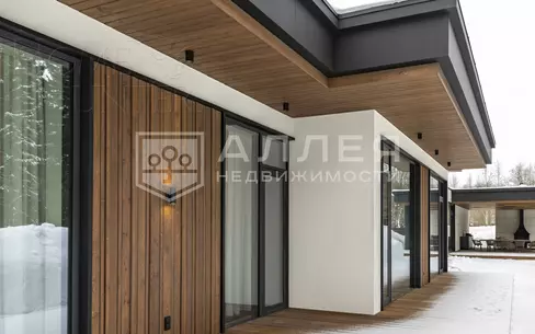 1-этажный коттедж 520 м² с отделкой