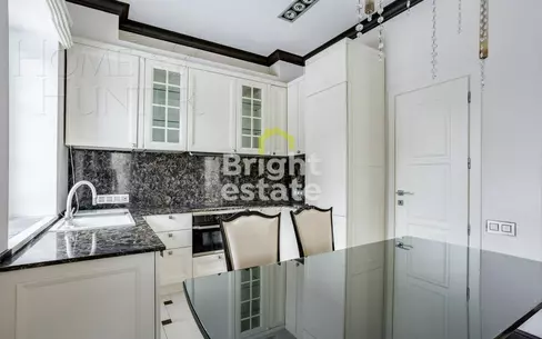 3-этажный таунхаус 230 м² с отделкой