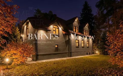 2-этажный коттедж 370 м² с отделкой