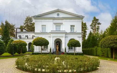 2-этажный коттедж 2 000 м² с отделкой