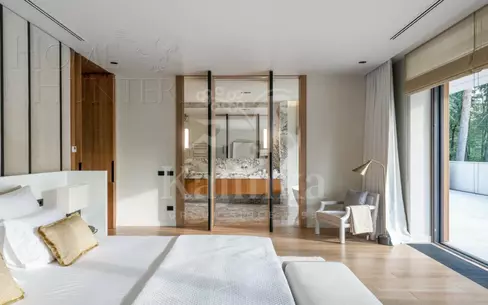 3-этажный коттедж 1 500 м² с отделкой