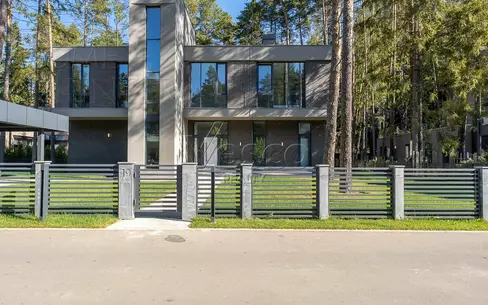 2-этажный коттедж 350 м² без отделки