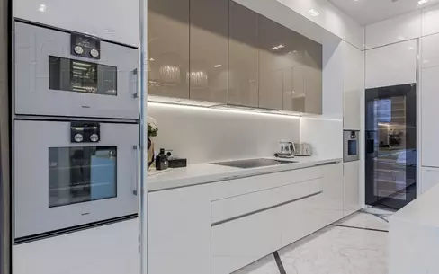 3-КОМН. КВАРТИРА С ОТДЕЛКОЙ 218 М² НА 2 ЭТАЖЕ