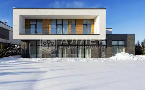 2-этажный коттедж 520 м² с отделкой