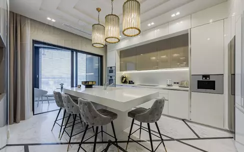 3-КОМН. КВАРТИРА С ОТДЕЛКОЙ 218 М² НА 2 ЭТАЖЕ