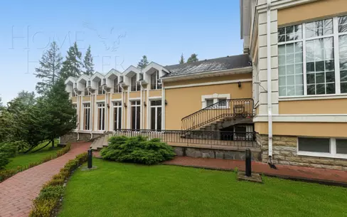 2-этажный коттедж 769 м² с отделкой