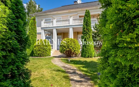 2-этажный коттедж 700 м² с отделкой