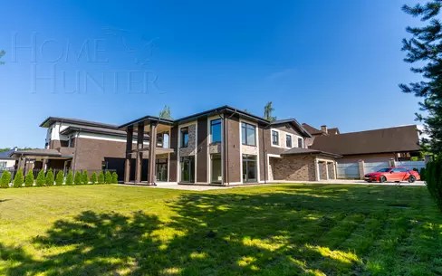 2-этажный коттедж 450 м² с отделкой