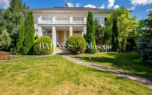 2-этажный коттедж 700 м² с отделкой