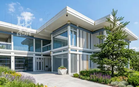 2-этажный коттедж 836 м² с отделкой