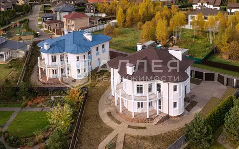 2-этажный коттедж 665 м² без отделки