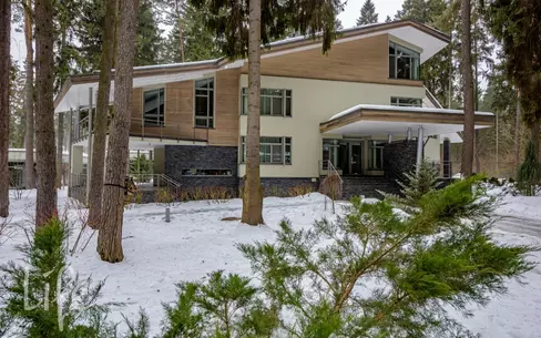 2-этажный коттедж 965 м² с отделкой