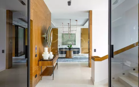 3-этажный коттедж 1 500 м² с отделкой