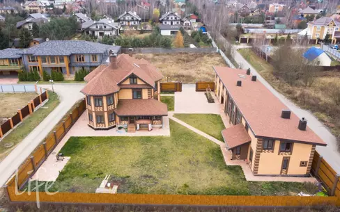 2-этажный коттедж 782 м² с отделкой